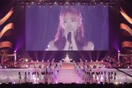 宮脇咲良、HKT48卒業コンサートが大盛況！ IZ*ONE曲の披露や、指原莉乃らとのサプライズ共演も - 画像一覧（9/16）