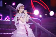宮脇咲良、HKT48卒業コンサートが大盛況！ IZ*ONE曲の披露や、指原莉乃らとのサプライズ共演も - 画像一覧（15/16）