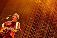 川崎鷹也、ギター1本で臨んだワンマンライブが大盛況！「皆さんから拍手をもらうと、全身が痺れる」 - 画像一覧（2/6）
