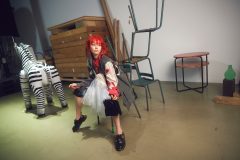 LiSA、ニューシングル「HADASHi NO STEP」発売決定！ ジャケット写真も公開