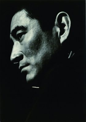 高倉健の命日に、封印されていた「最後の録音曲」収録アルバムがアナログレコード化決定