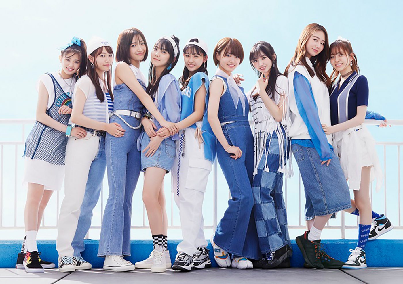Girls2、初のファッションブック発売決定！『NYLON JAPAN』編集部が全面監修 - 画像一覧（1/1）