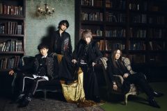 L’Arc〜en〜Ciel、バーチャル空間で30年間の歴史と記憶が体験できるスマホアプリを本日リリース