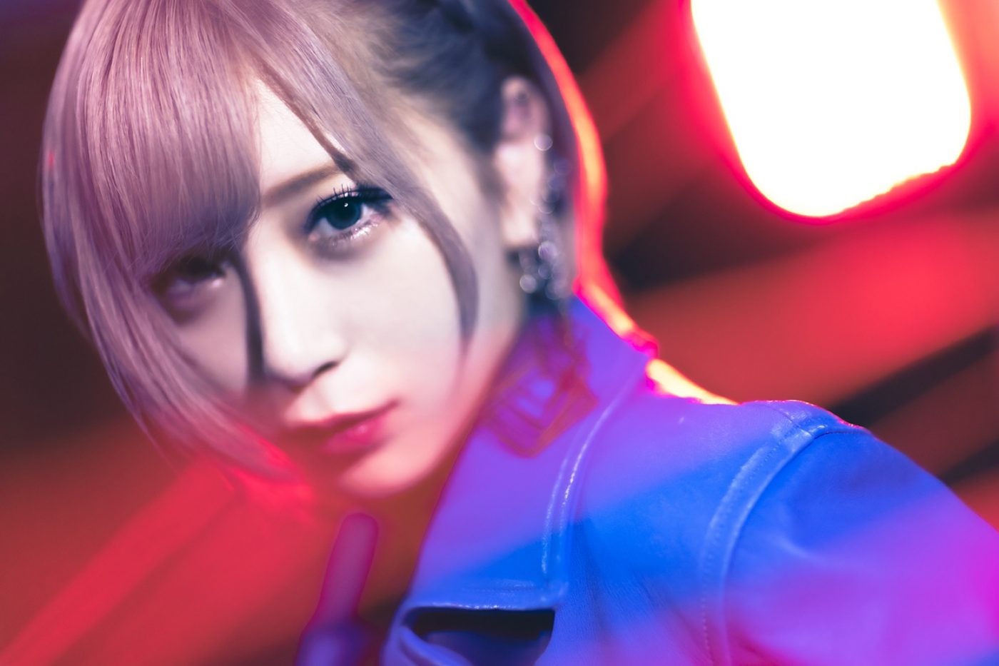 ReoNa、新作EP『月姫 -A piece of blue glass moon- THEME SONG E.P.』が各種チャートを席巻 - 画像一覧（1/7）
