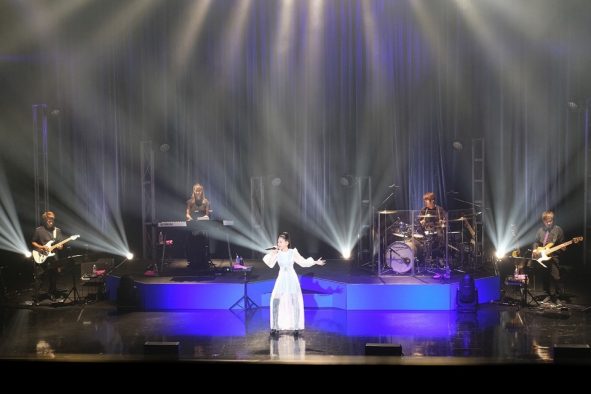 May J.、2年ぶりの全国ツアー開催に感無量！「ステージ上が、自分が生きてるなって感じる場所です」