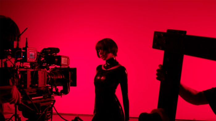 ELAIZA（池田エライザ）、デビュー曲「Close to you」MVのメイキングムービー公開