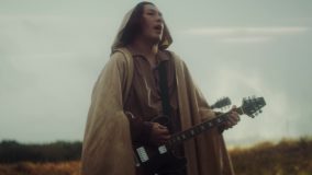 テーマは旅＝voyage！ KANA-BOON、新曲「Re:Pray」MV公開