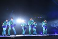 V6、笑顔のラストパフォーマンス！「伝えたいことは山ほどありますが、自分たちらしく歌で届けます」 - 画像一覧（3/3）