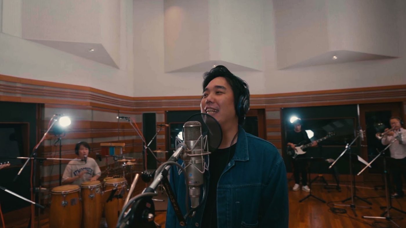 スキマスイッチ、新曲「フォークで恋して」スタジオライブMV公開