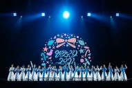日向坂46、恒例のクリスマスライブ『ひなくり2021』で念願の東京ドーム公演の開催を発表 - 画像一覧（5/28）