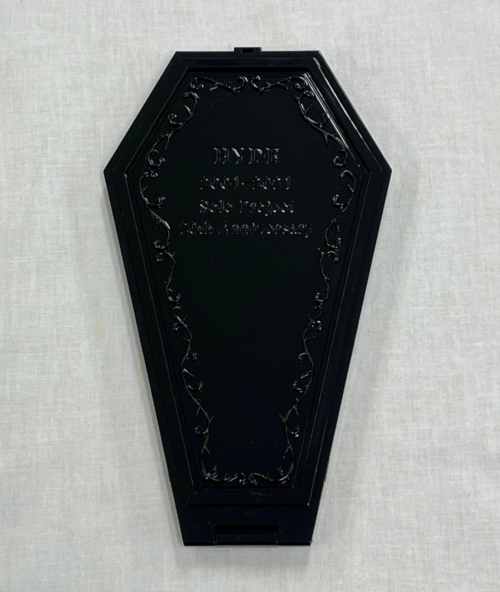 『HYDE COMPLETE BOX 2001-2003』、特典絵柄＆商品に同梱される棺桶型ミラーのヴィジュアル解禁 - 画像一覧（4/9）