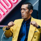 ジャケットは“ショックダンス”を踊る嶋田久作！ サカナクション、新曲「ショック！」を1月26日に配信リリース