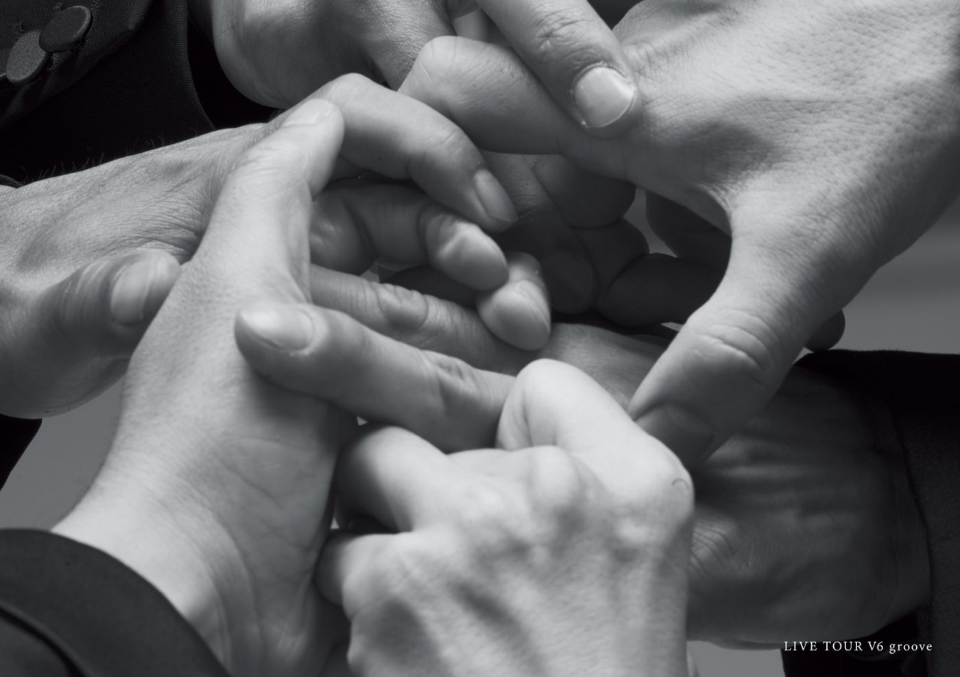 V6、ラストツアー映像作品『LIVE TOUR V6 groove』のあらたなティザー映像公開