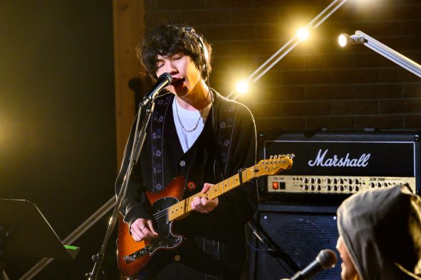 大橋ちっぽけ、Billboard JAPAN×TikTok『NEXT FIRE』生配信スタジオライブのレポートが到着