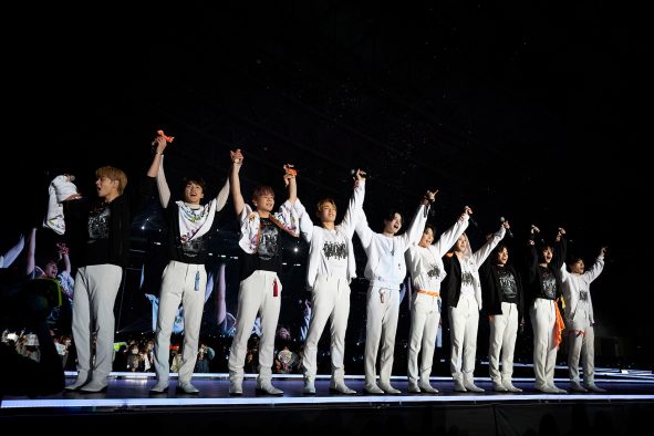 JO1、自身初の有観客ライブ『OPEN THE DOOR』の映像をAmazon Prime Videoで独占配信