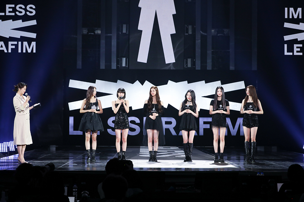 過去よりも未来へ。LE SSERAFIM（ル セラフィム）という圧倒的な個性を築こうとする、6人の想い - 画像一覧（7/17）