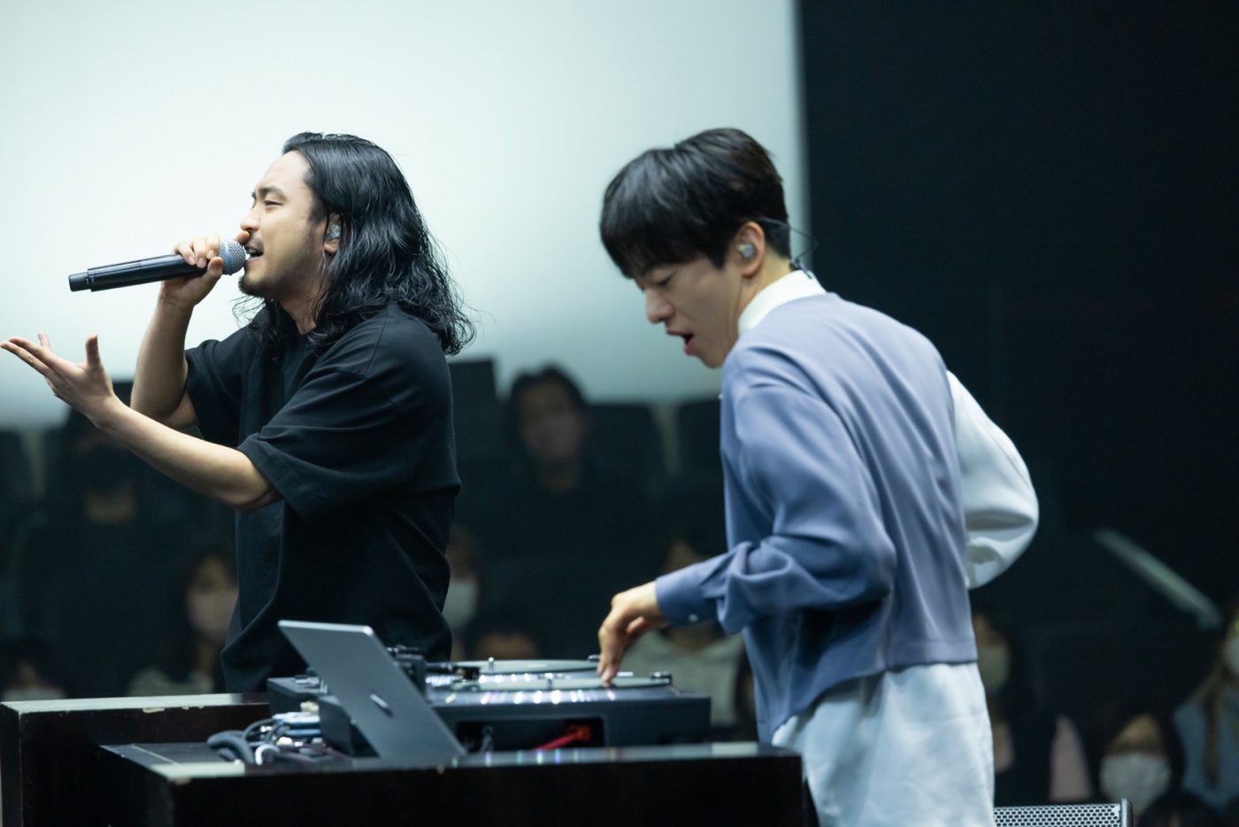 初の有観客ライブ『INSIDE THE FIRST TAKE』レポート。miwa、Creepy Nutsらが一発撮りで音楽と向き合った2日間 - 画像一覧（16/37）