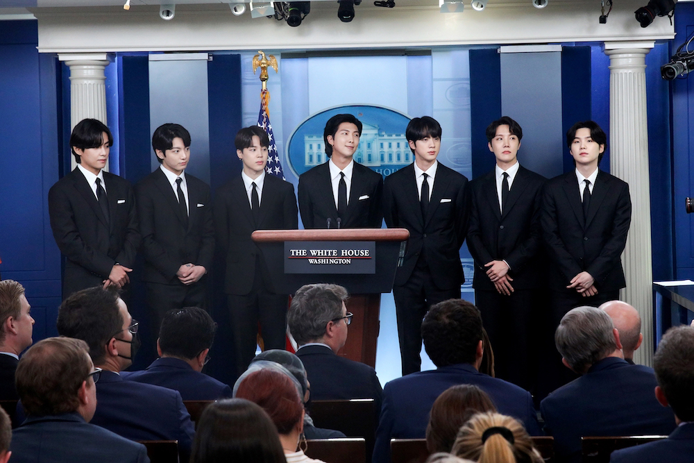 BTS、ホワイトハウスでバイデン米大統領と歓談！ 韓国アーティスト初 - 画像一覧（4/5）