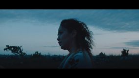 元ちとせ、新曲「暁の鐘」MV公開！ 作詞・作曲・編曲を手掛けた折坂悠太も特別出演