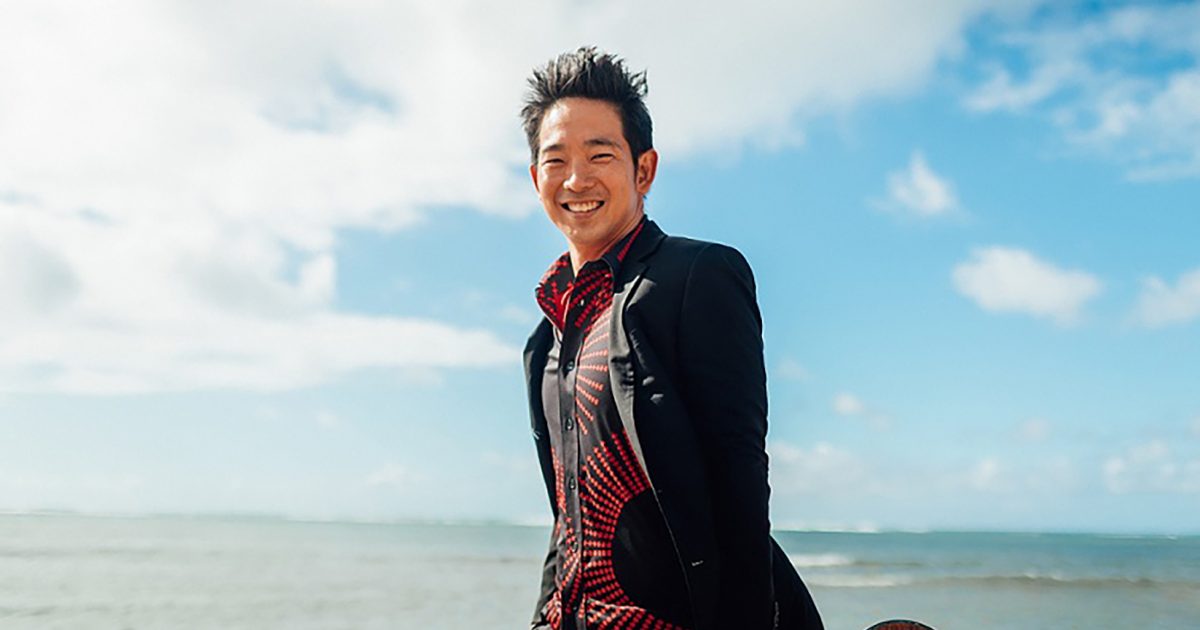 “ウクレレ界のジミヘン”ジェイク・シマブクロ、3年ぶりの日本ツアー開催が決定 THE FIRST TIMES