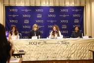YOSHIKI、サラ・ブライトマンの来日記者会見に出席！「今回のツアーに向けて新曲を作りました」 - 画像一覧（10/13）