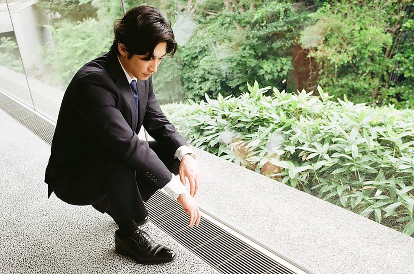 岸井ゆきのが撮影！ ディーン・フジオカの“空調確認中”なオフショットに大反響