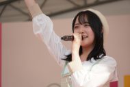 STU48、平和への願いを込めて広島ゆかりのアイドルたちと「花は誰のもの？」を披露 - 画像一覧（8/11）