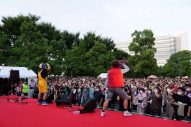 ザ・リーサルウェポンズ、地元・中野駅前大盆踊り大会でフリーライブを開催！ 1千人以上が集結 - 画像一覧（5/7）
