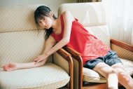 乃木坂46・遠藤さくら、約2年ぶりに表紙を飾る『B.L.T.』で清涼感溢れるグラビアを披露 - 画像一覧（2/3）