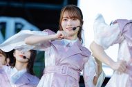 櫻坂46、富士急で『W-KEYAKI FES.2022』閉幕！ 尾関梨香・原田葵の卒業セレモニーも実施 - 画像一覧（3/52）