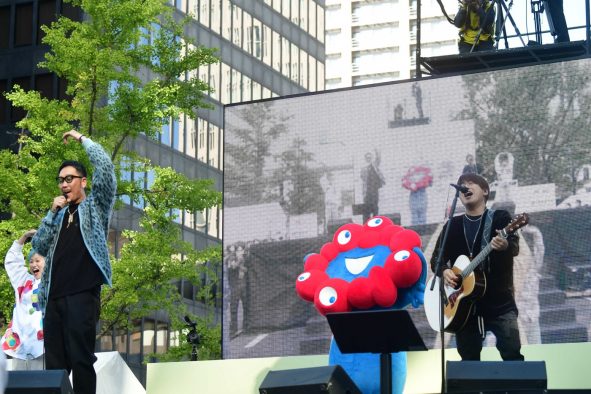 コブクロ、『御堂筋ランウェイ2022』に降臨！「いくぞ、御堂筋!!」