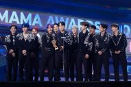 『2022 MAMA AWARDS』開催。BTSが大賞のひとつ「Yogibo Worldwide Icon of the Year」を受賞 - 画像一覧（3/6）