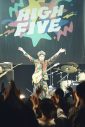 マハラージャン×Awesome City Club、『HIGH FIVE 2023』札幌公演で極採色ポップネスの共演が実現 - 画像一覧（9/9）