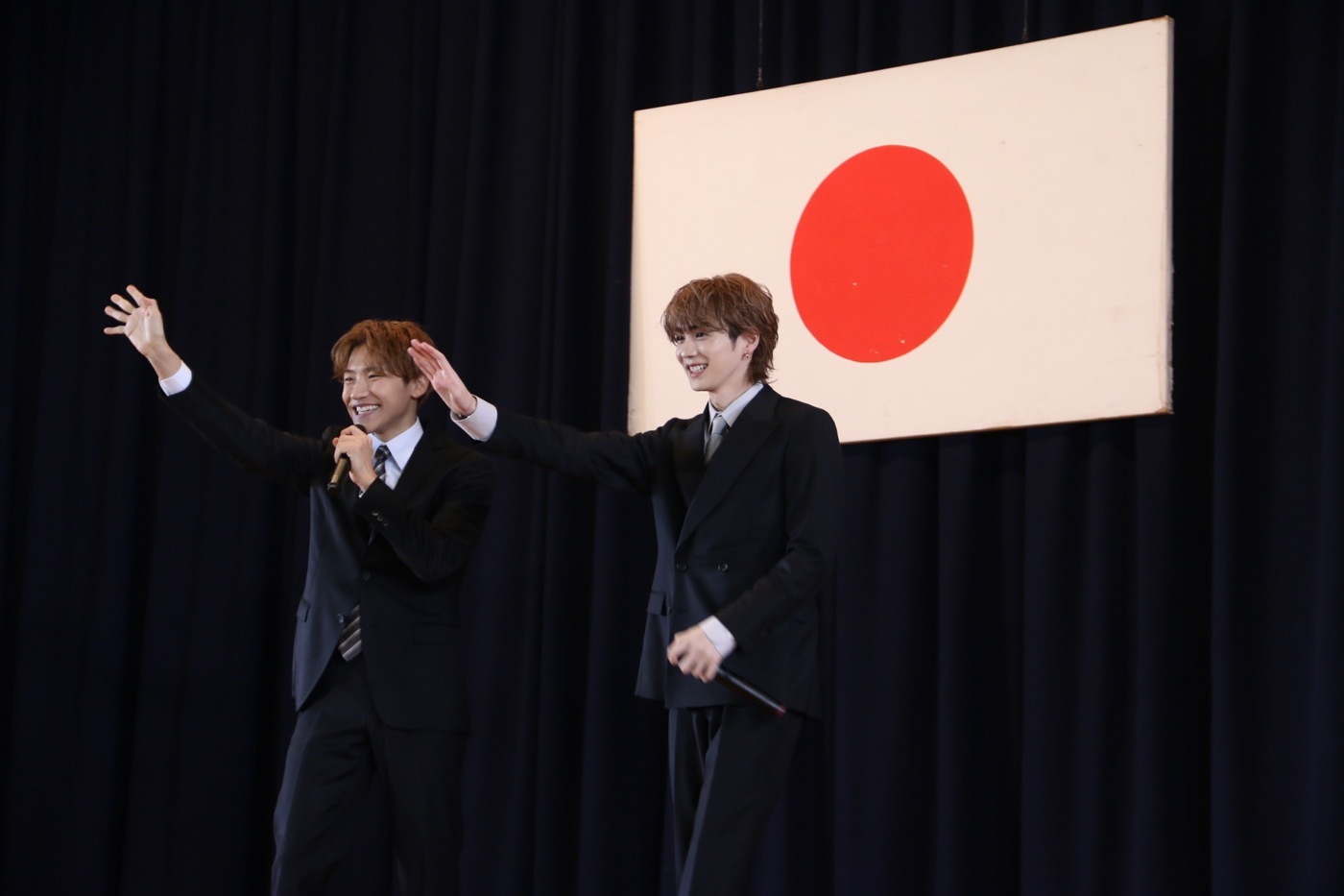 GENERATIONS・小森隼＆THE RAMPAGE・吉野北人、高校の卒業式にサプライズ訪問