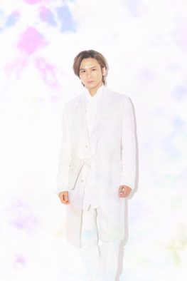 NHK『The Covers』10周年突入！ 新年度放送に向けて、ナレーター・堂本光一のコメント到着