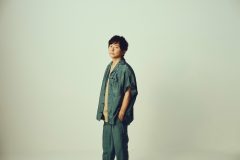 岡野昭仁（ポルノグラフィティ）自身作詞・作曲の「歌を抱えて」MVのプレミア公開が決定