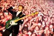 【ライブレポート】GLAY、20年ぶりとなるアリーナでのハイコミツアーが開幕！「みんなの声が聞こえるのはご褒美」（TERU） - 画像一覧（4/5）