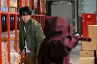 鋭い眼光で敵を睨みつける！櫻井翔主演新土曜ドラマ『新空港占拠』第一話場面写真＆新PR映像解禁 - 画像一覧（5/5）