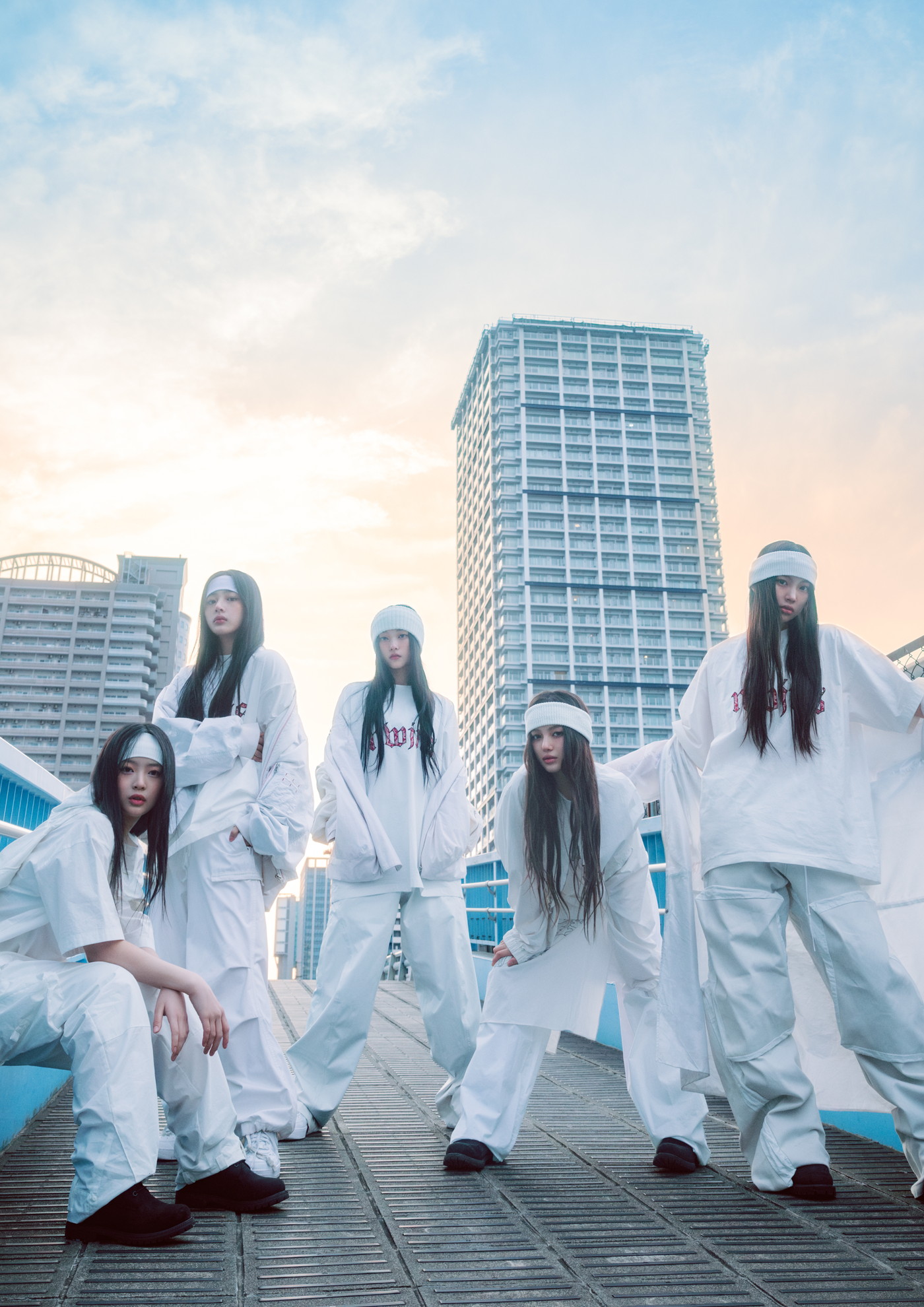 NewJeans初の単独来日公演決定！ 海外アーティスト史上最速での東京ドーム公演が実現