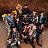 JO1、8枚目シングル「HITCHHIKER」のジャケット写真が公開！今作のキャッチコピーは“愛を探して旅立つ HITCHHIKER”