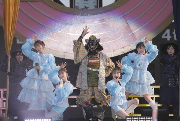 【ライブレポート】ももクロ、“明智光秀”と息の合ったダンスを披露！『ももクロ春の一大事2024 in 亀岡市』が大盛況
