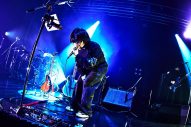 【ライブレポート】爆音ギターと宙を舞うメガネ！崎山蒼志、東名阪ツアー『The BestTour 2018-2025』完遂 - 画像一覧（1/7）