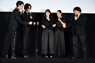 【レポート】久保史緒里「サウナ最高！」平祐奈「ネムルなバカ！」と絶叫！映画『ネムルバカ』完成披露上映会 - 画像一覧（5/6）