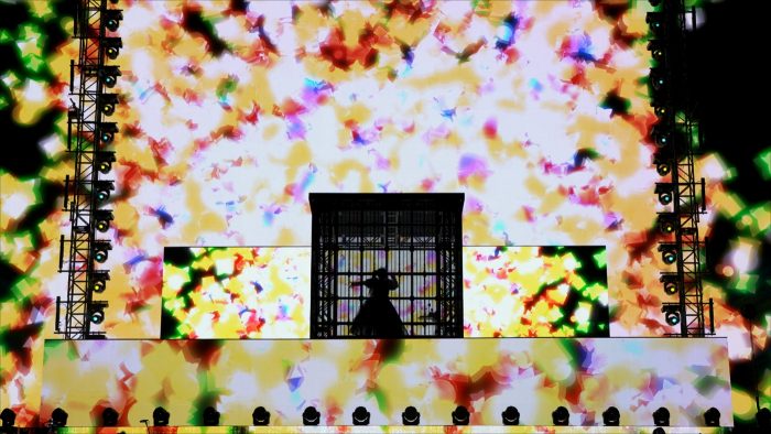 『劇場版 Ado SPECIAL LIVE「心臓」』より新場面写真解禁！入場者プレゼント配布決定