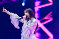 【ライブレポート】日向坂46『ひなた坂46 LIVE』にて最後の一期生・高瀬愛奈の卒業セレモニーを開催 - 画像一覧（8/32）
