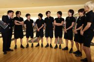 timelesz“1ピンずつ増えていくボウリング”で8人連続成功に挑戦！ミラクルショット＆珍プレーも連発 - 画像一覧（1/3）
