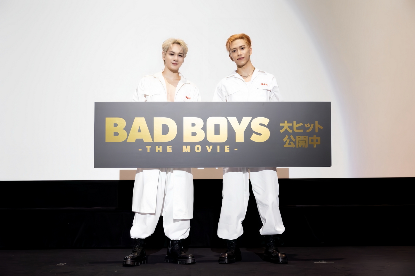 【レポート】豆原一成（JO1）＆池﨑理人（INI）が特攻服で堂々登壇！映画『BADBOYS -THE MOVIE-』大ヒット御礼舞台挨拶