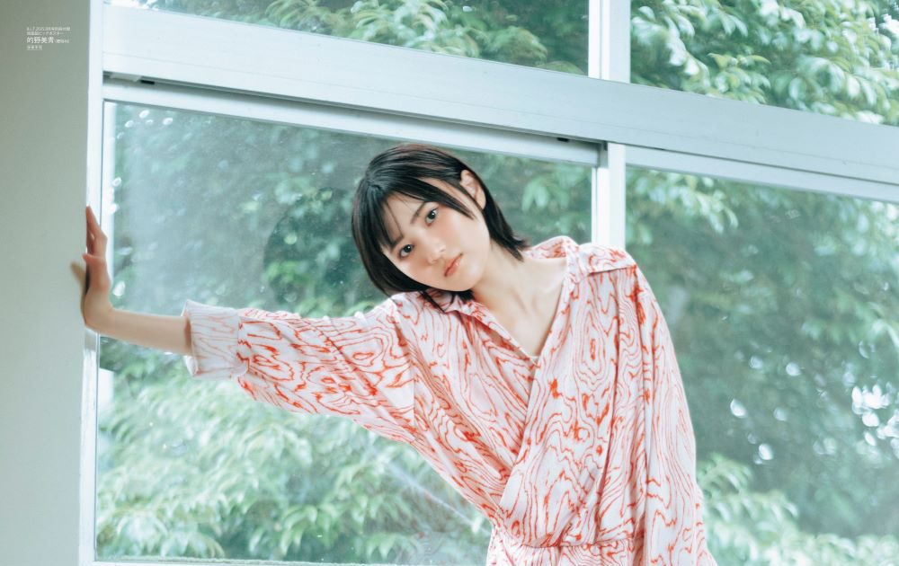 櫻坂46新センター的野美青が『B.L.T.』表紙に抜擢！同グループからは