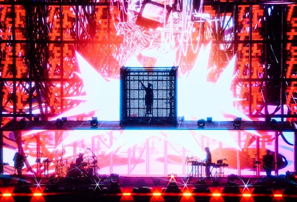 日本人初の快挙！Ado、約2万人を動員するパリ・Accor Arena公演のチケットがソールドアウト