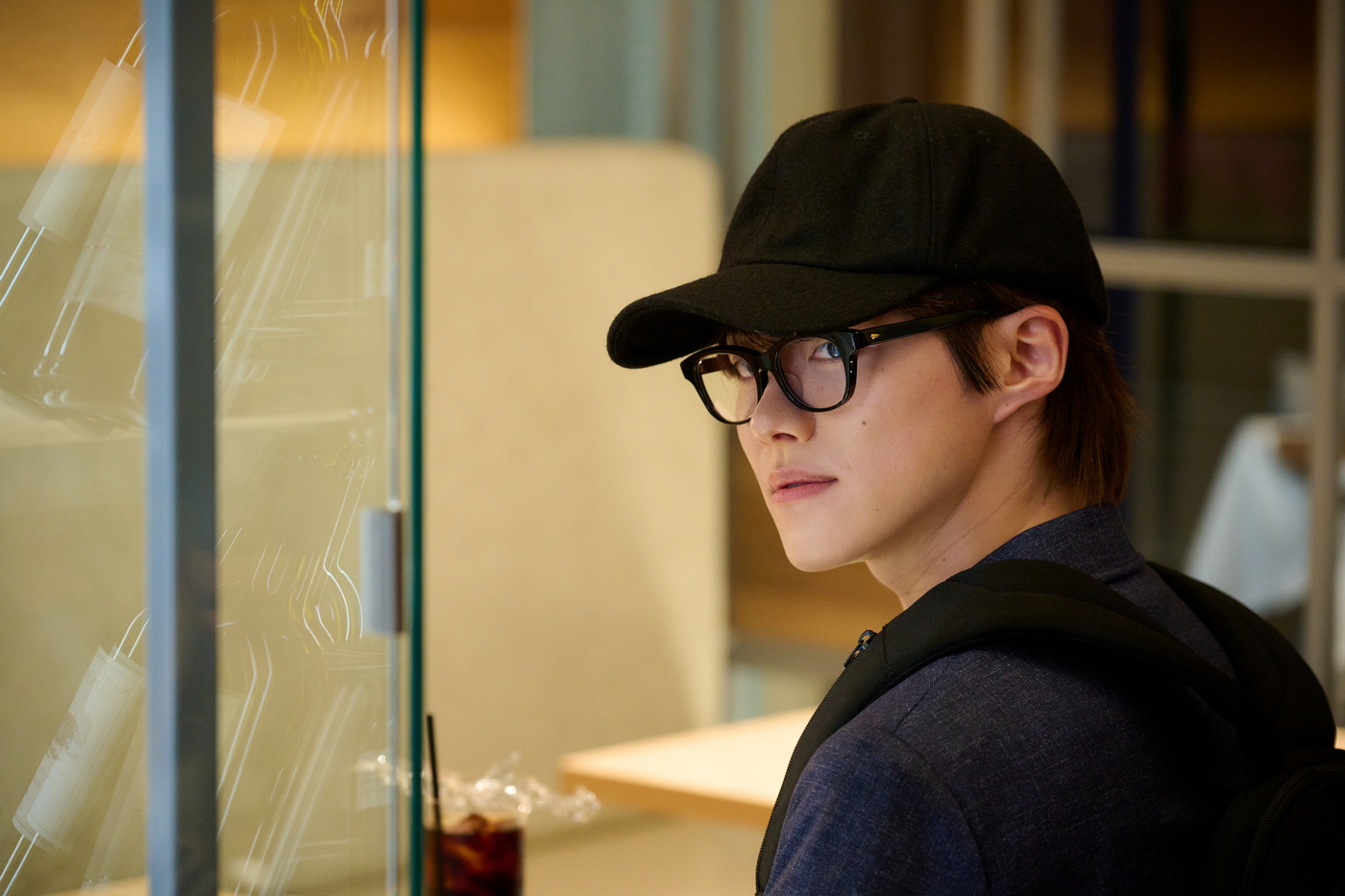 大橋和也×渋谷凪咲共演ドラマ『リベンジ・スパイ』、第2話で花（渋谷）の秘密を知った優我（大橋）は彼女に急接近を目論むが… - 画像一覧（1/3）